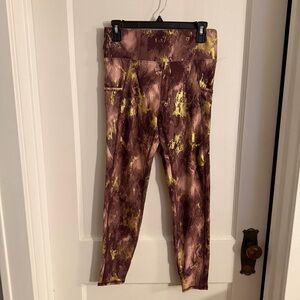 Marbled Purple & Yellow Athletic Leggings